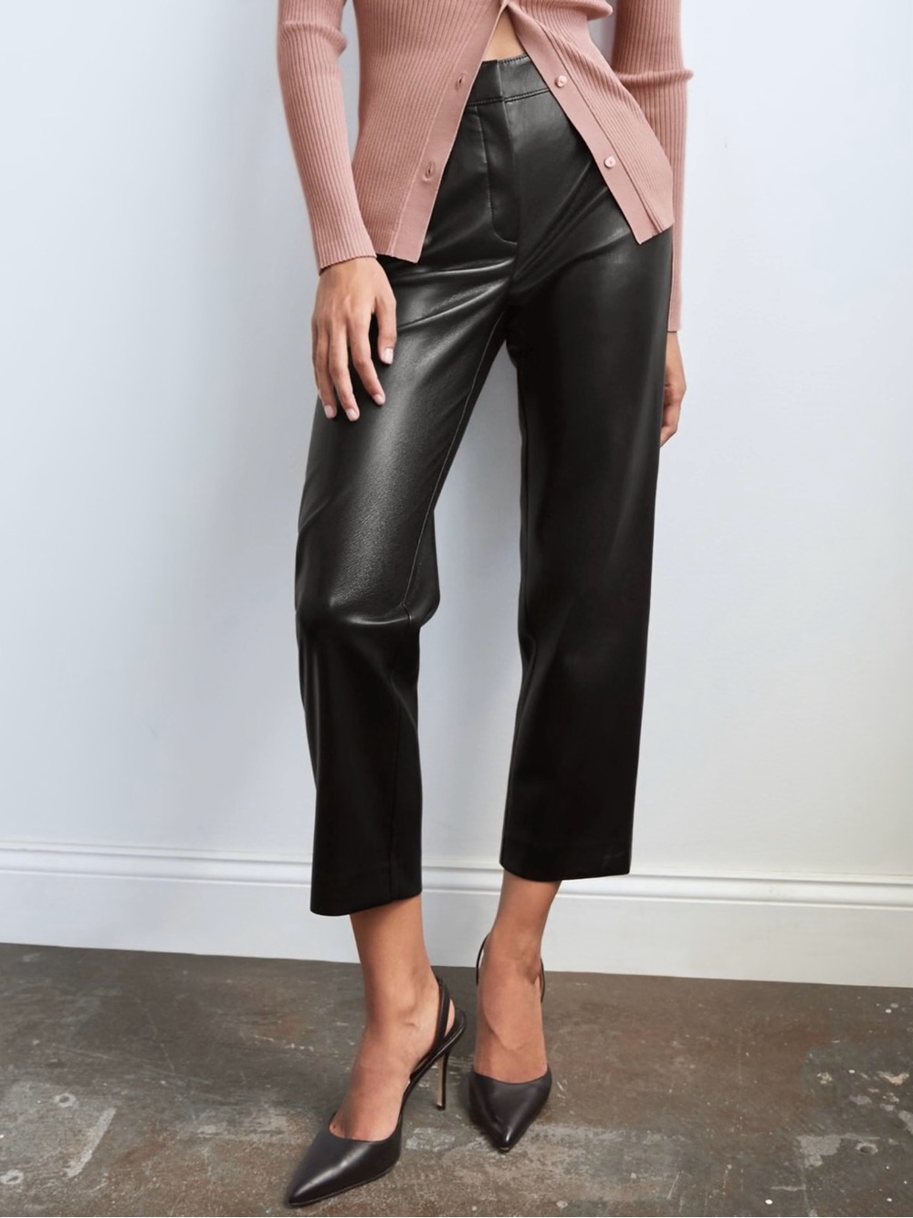 Babaton Aritzia Command Cropped Pants Black Size 6 NWT Vegan Leather